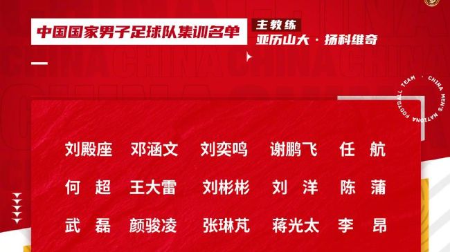 海瑟薇穿比基尼夏威夷度假 与老公当众缠绵热吻 2014-01-10 当地时间1月8日，夏威夷，安妮· 海瑟薇与老公亚当·舒尔曼在海滩度假，海瑟薇身穿热辣比基尼与老公牵手散步，更是当众热吻秀恩爱，不顾旁人眼光。